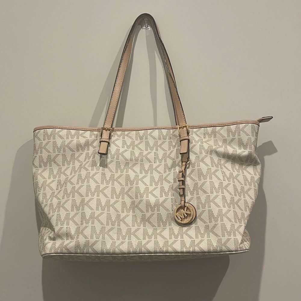 Micheal Kors travel bag